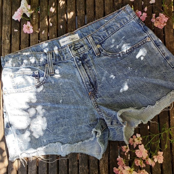 Vintage style jean shorts - Picture 1 of 5